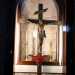 Pi in fondo, in una cappella,  invece conservato il Ss. Crocifisso di Auricarro, portato in processione il 3 maggio di ogni anno